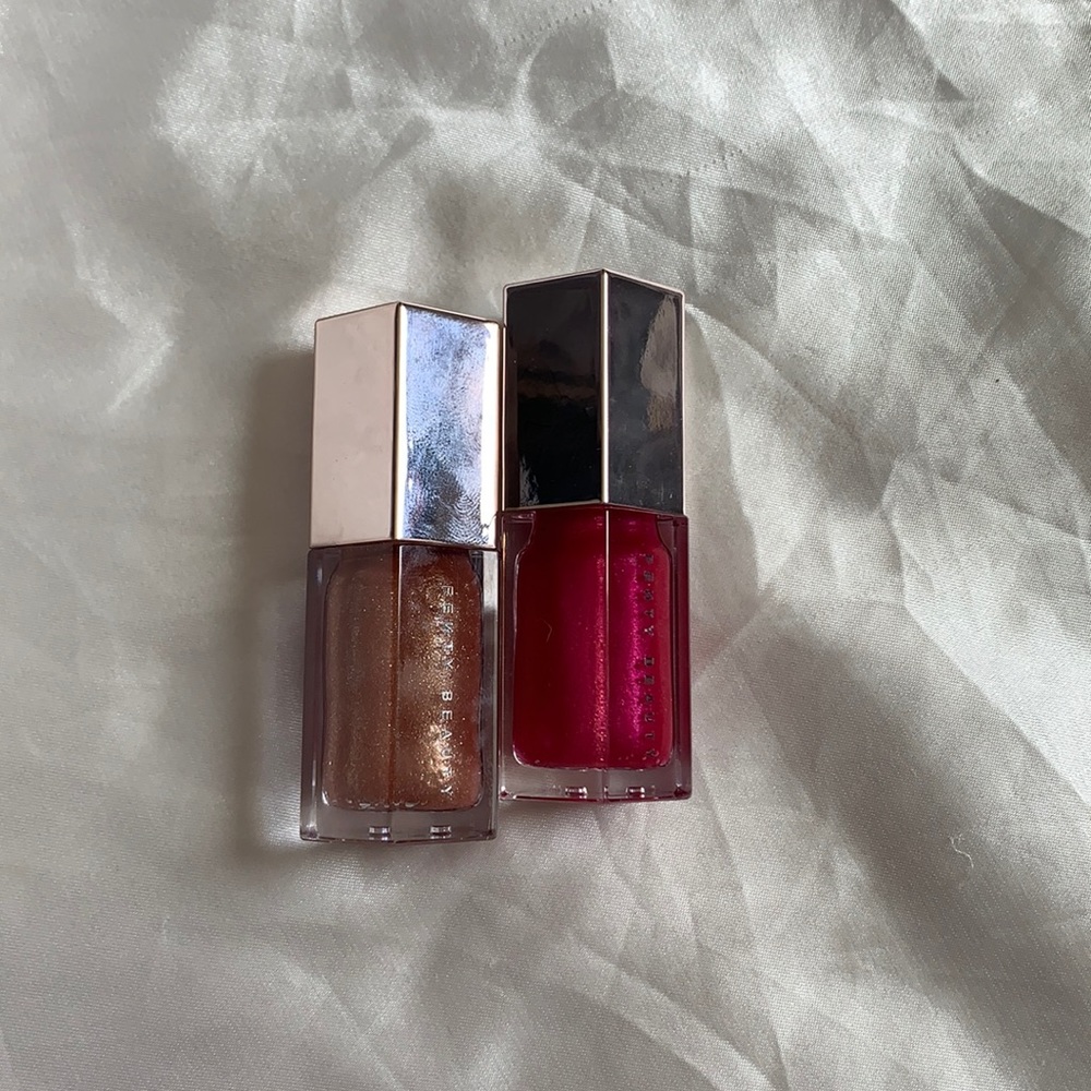 2 mini Fenty Beauty Glossboms